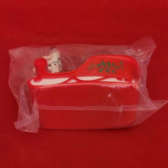VTG McDonald’s Dalmatians Snow Globe Dome Toy Disney Dog Sledding 1996 NIB - Picture 5 of 12